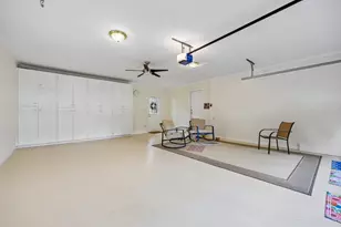 17016 George Washington Dr, Rockville, MD 20853 - Photo 41