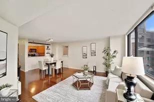 10101 Grosvenor Pl, Rockville, MD 20852 - Photo 17