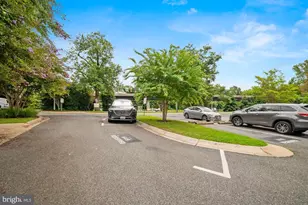 10101 Grosvenor Pl, Rockville, MD 20852 - Photo 55