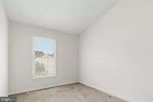 17901 Cottonwood Terrace, Gaithersburg, MD 20877 - Photo 29