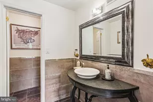 9201 Laurel Oak Dr, Bethesda, MD 20817 - Photo 13