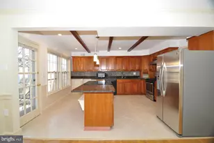 11132 Luxmanor Rd, North Bethesda, MD 20852 - Photo 5