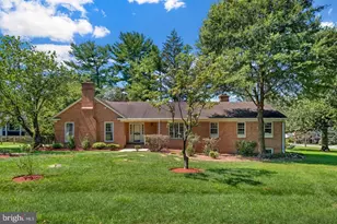 11132 Luxmanor Rd, North Bethesda, MD 20852 - Photo 1