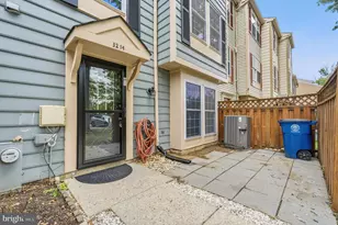 3214 Tapestry Cir, Burtonsville, MD 20866 - Photo 5