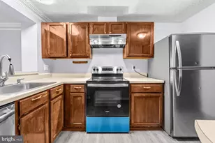 3214 Tapestry Cir, Burtonsville, MD 20866 - Photo 15