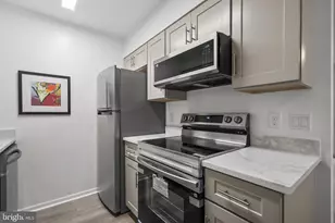 10805 Hampton Mill Terrace, North Bethesda, MD 20852 - Photo 9