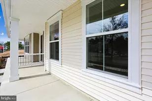102 Allen Ln, Poolesville, MD 20837 - Photo 5