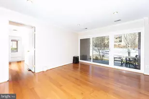 5817 Edson Ln, Rockville, MD 20852 - Photo 9