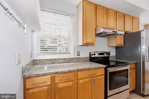 684 Heathwalk Mews, Gaithersburg, MD 20878 - Photo 21
