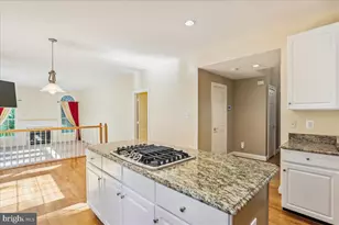 8931 Falls Farm Dr, Potomac, MD 20854 - Photo 45