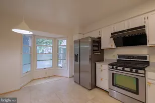 31 Steeple Ct, Germantown, MD 20874 - Photo 15