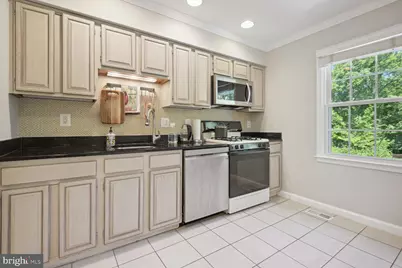 6412 Needle Leaf Drive, Rockville, MD 20852 - Photo 11
