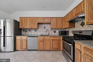 17418 St Theresa Dr, Olney, MD 20832 - Photo 9