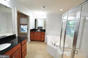 23011 Sycamore Farm Dr, Clarksburg, MD 20871 - Photo 47