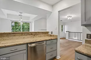10827 Hampton Mill Terrace, Rockville, MD 20852 - Photo 25