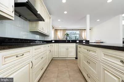 215 N Van Buren Street, Rockville, MD 20850 - Photo 63