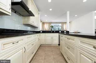 215 N Van Buren St, Rockville, MD 20850 - Photo 63