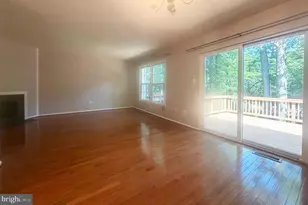 1103 Wildpark Ave, Gaithersburg, MD 20879 - Photo 5