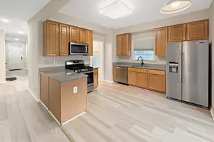 813 Summer Walk Dr, Gaithersburg, MD 20878 - Photo 3