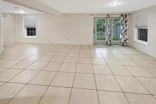 813 Summer Walk Dr, Gaithersburg, MD 20878 - Photo 15