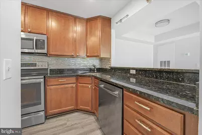 5820 Inman Park Circle #220, Rockville, MD 20852 - Photo 9