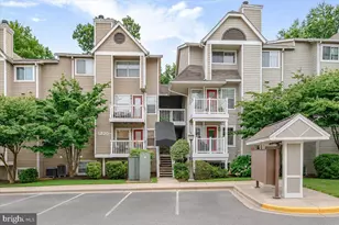 5820 Inman Park Cir, Rockville, MD 20852 - Photo 1