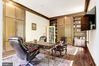 9909 Avenel Farm Drive, Potomac, MD 20854 - Photo 13