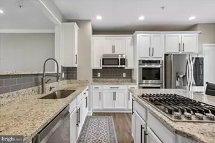 567 Pelican Ave, Gaithersburg, MD 20877 - Photo 7