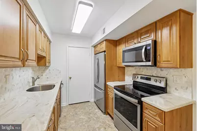 20241 Shipley Terrace #4-B-30, Germantown, MD 20874 - Photo 7