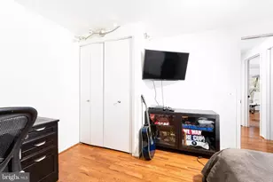 9129 Wandering Trail Dr, Potomac, MD 20854 - Photo 33