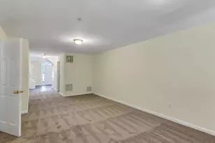 13002 Woodcutter Cir, Germantown, MD 20876 - Photo 9