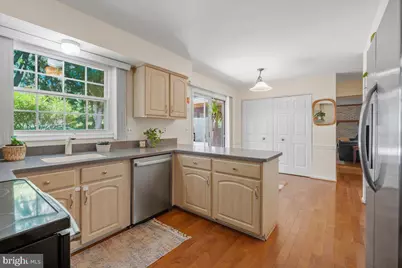 7117 Copperwood Court, Rockville, MD 20855 - Photo 13
