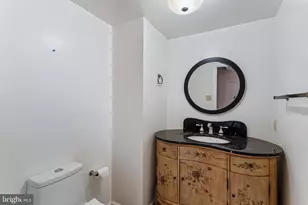 7416 Royal Dominion Dr, Bethesda, MD 20817 - Photo 31