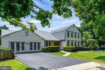 7416 Royal Dominion Drive, Bethesda, MD 20817 - Photo 3