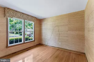 7416 Royal Dominion Dr, Bethesda, MD 20817 - Photo 11