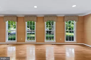 7416 Royal Dominion Dr, Bethesda, MD 20817 - Photo 17