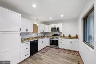 9507 Fern Hollow Way, Montgomery Village, MD 20886 - Photo 29