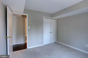 8906 Battery Pl, Bethesda, MD 20814 - Photo 5
