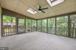 11501 Brandy Hall Ln, Gaithersburg, MD 20878 - Photo 21