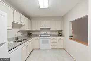 15115 Interlachen Dr, Silver Spring, MD 20906 - Photo 5