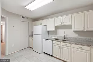 15115 Interlachen Dr, Silver Spring, MD 20906 - Photo 7
