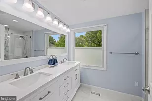 11209 Maine Cove Dr, North Potomac, MD 20878 - Photo 37