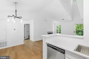 18510 Boysenberry Dr, Gaithersburg, MD 20879 - Photo 17