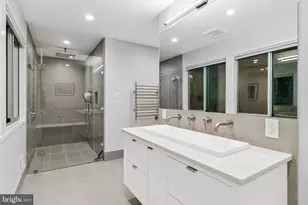 8004 Park Overlook Dr, Bethesda, MD 20817 - Photo 33