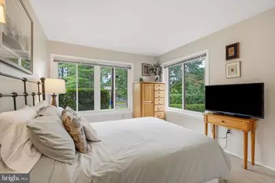 9111 Centerway Road, Gaithersburg, MD 20879 - Photo 11