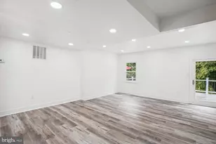8648 Watershed Ct, Gaithersburg, MD 20877 - Photo 7