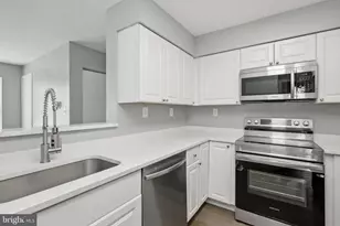 18537 Boysenberry Dr, Gaithersburg, MD 20879 - Photo 13