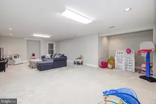 9304 Wildoak Dr, Bethesda, MD 20814 - Photo 33