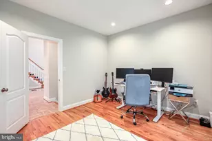 9304 Wildoak Dr, Bethesda, MD 20814 - Photo 19