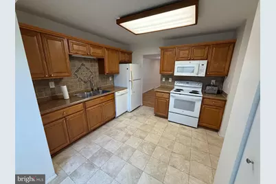 9455 Horizon Run Road #8, Gaithersburg, MD 20886 - Photo 3
